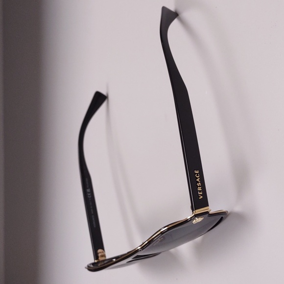 VERSACE Sunglasses VE2199 - Picture 2 of 2